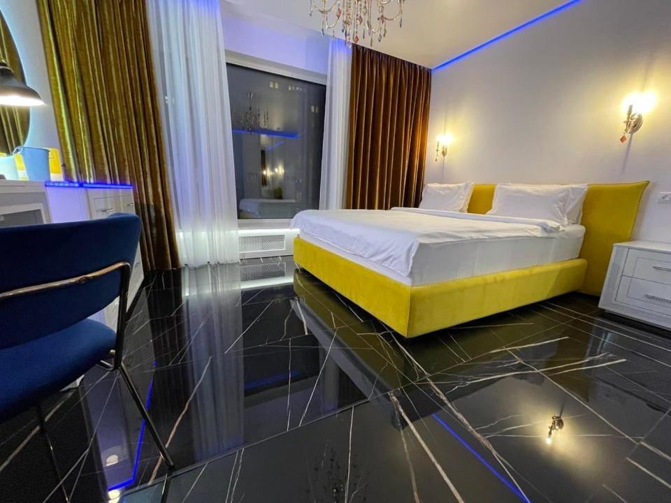 1 Room 65M2 Center Of Obolon Near River Side. Kiew Exterior foto